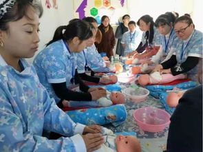 妇联动态 满洲里市妇联举办母婴护理培训班
